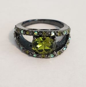 Green rhinestone ring